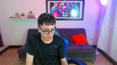 alex online show from June 20, 2:09 pm