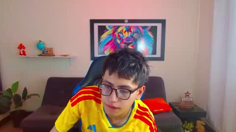 alex online show from July 4, 1:50 pm