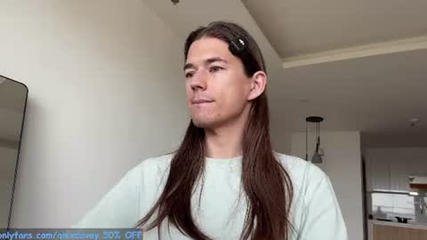 Snapshot of alexdavey chatting on June 23, 5:38 am online show from June 23, 5:38 am