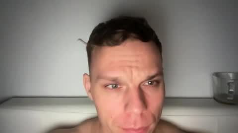 Snapshot of alexfit96 chatting on March 6, 8:05 pm alexfit96 online show from March 6, 8:05 pm