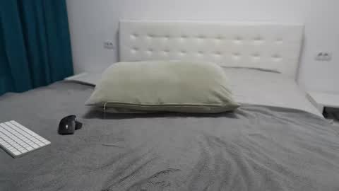 alexfit96 online show from December 16, 6:35 pm