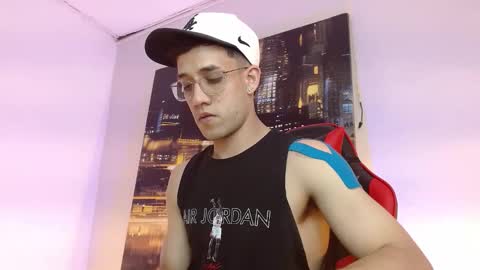 alexgiraldo1 online show from March 16, 5:55 am