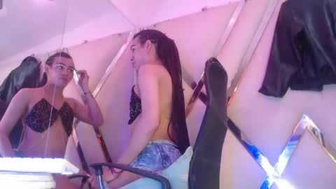 alexharvey01 online show from December 3, 10:52 pm