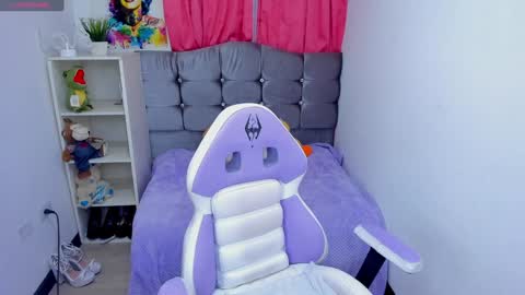 Snapshot of alexia_dussan chatting on December 3, 12:35 am alexia_dussan online show from December 3, 12:35 am