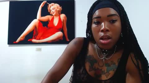 Snapshot of alexia_sinclaire24 chatting on December 21, 1:13 am alexia_sinclaire24 online show from December 21, 1:13 am