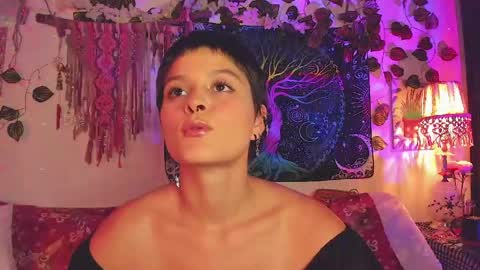 Alex online show from May 12, 11:46 pm