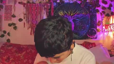 Alex online show from May 13, 4:37 pm