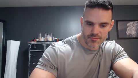 Snapshot of alexiarain chatting on December 22, 2:41 am Alex online show from December 22, 2:41 am