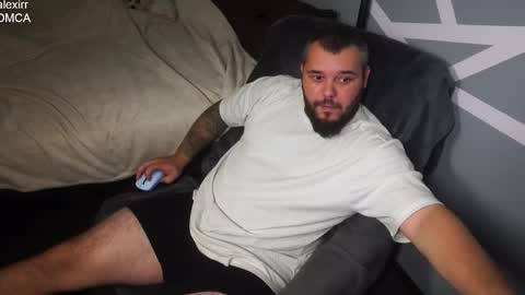 Snapshot of alexirr chatting on November 9, 8:29 pm Alex online show from November 9, 8:29 pm