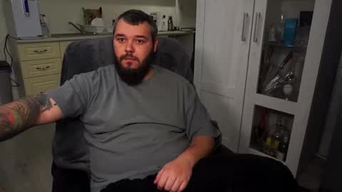 Snapshot of alexirr chatting on December 18, 10:38 pm Alex online show from December 18, 10:38 pm