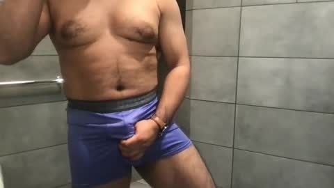 Snapshot of alexis69mm chatting on December 25, 2:14 am Alex online show from December 25, 2:14 am