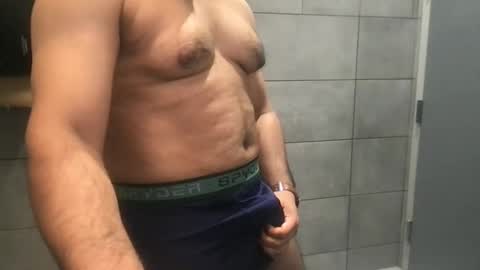 Snapshot of alexis69mm chatting on January 30, 5:52 am Alex online show from January 30, 5:52 am