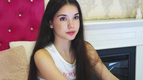 Snapshot of alexisdevine chatting on June 29, 10:15 am alexisdevine online show from June 29, 10:15 am