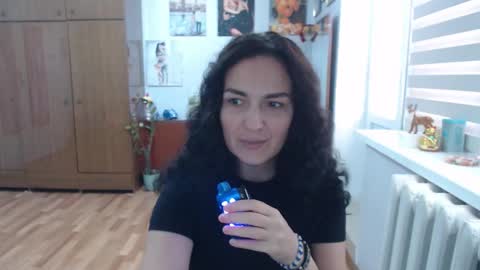 Snapshot of alexismillers chatting on October 25, 8:55 am AlexisMillers online show from October 25, 8:55 am