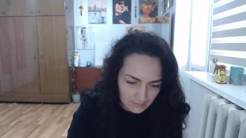 AlexisMillers online show from April 28, 8:41 am