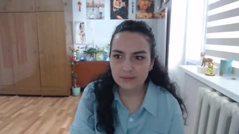 AlexisMillers online show from June 6, 10:42 am