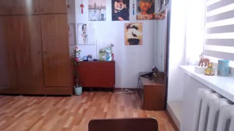 AlexisMillers online show from June 13, 12:36 pm