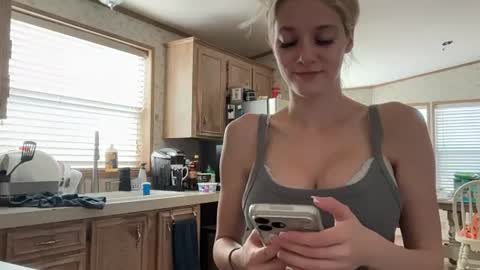 alexispaige06 online show from June 14, 4:09 pm