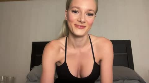 Snapshot of alexispaige06 chatting on July 26, 4:58 pm alexispaige06 online show from July 26, 4:58 pm