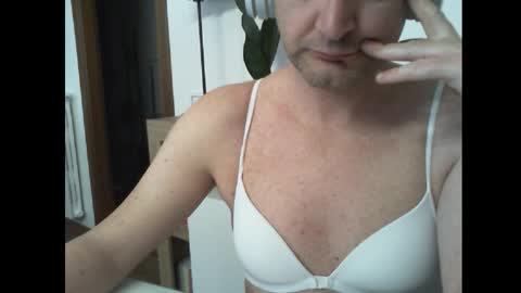 Alexia online show from February 15, 8:57 am