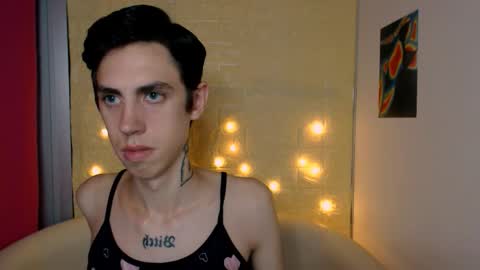 Snapshot of alexnaughty14 chatting on September 24, 7:55 am alexnaughty14 online show from September 24, 7:55 am