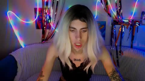 Snapshot of alexnaughty14 chatting on November 2, 9:00 am alexnaughty14 online show from November 2, 9:00 am