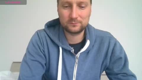 Snapshot of alexswitch8888 chatting on October 21, 6:36 am Alex online show from October 21, 6:36 am