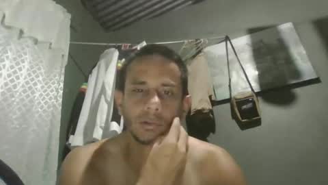 Snapshot of alextico1 chatting on October 22, 6:46 am Alex online show from October 22, 6:46 am