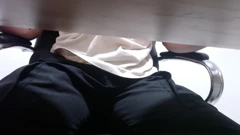 Snapshot of alextwunkk chatting on March 5, 9:16 am Alex online show from March 5, 9:16 am