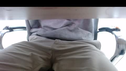 Snapshot of alextwunkk chatting on March 6, 9:14 am Alex online show from March 6, 9:14 am