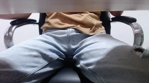 Snapshot of alextwunkk chatting on March 9, 8:51 am Alex online show from March 9, 8:51 am