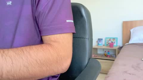Snapshot of alextwunkk chatting on July 10, 3:14 pm Alex online show from July 10, 3:14 pm