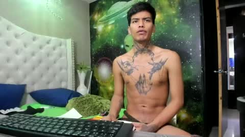 alexvalencia207 online show from July 6, 5:37 pm