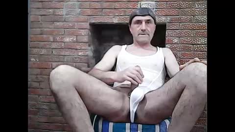 Snapshot of alexx_70 chatting on November 21, 3:38 am Alexandr online show from November 21, 3:38 am