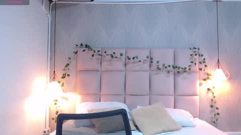 Snapshot of alexxa_curvy_ chatting on February 5, 11:39 pm Alexxa curvy online show from February 5, 11:39 pm