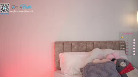     online show from January 9, 11:28 pm