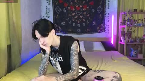 Alex online show from February 9, 3:10 am