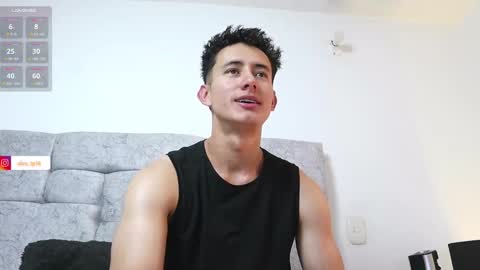 Snapshot of alexxx__01 chatting on February 18, 11:30 pm Alex online show from February 18, 11:30 pm