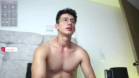 Snapshot of alexxx__01 chatting on December 4, 11:02 pm Alex online show from December 4, 11:02 pm