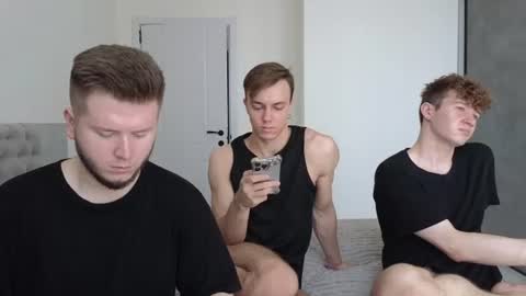 AlexDimaIgor online show from July 22, 8:39 am