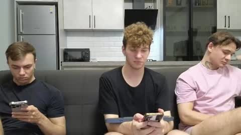 AlexDimaIgor online show from July 28, 8:52 pm