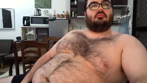 Snapshot of alexxxbear chatting on February 12, 3:40 am alexxxbear online show from February 12, 3:40 am