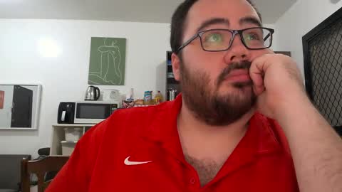 Snapshot of alexxxbear chatting on February 13, 1:29 am alexxxbear online show from February 13, 1:29 am