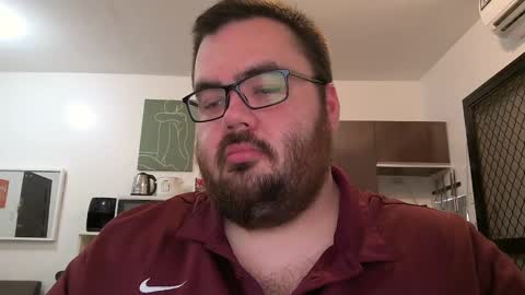 Snapshot of alexxxbear chatting on February 13, 11:47 pm alexxxbear online show from February 13, 11:47 pm