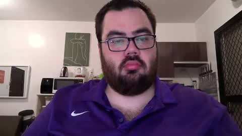 Snapshot of alexxxbear chatting on February 17, 4:42 am alexxxbear online show from February 17, 4:42 am