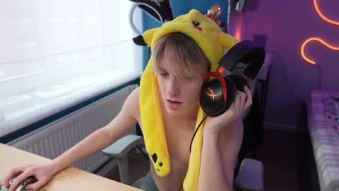 Alexycutie online show from January 14, 9:26 am