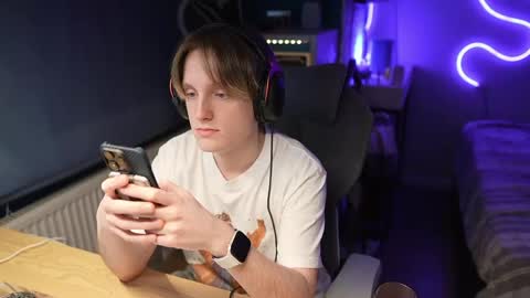 Alexycutie online show from April 30, 9:41 pm