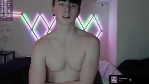 Snapshot of alfiegreenxxx chatting on April 24, 10:12 pm Alfie Green online show from April 24, 10:12 pm