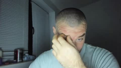 alfiesolomons87 online show from January 18, 7:37 pm