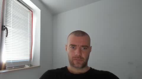 alfiesolomons87 online show from November 11, 9:09 am